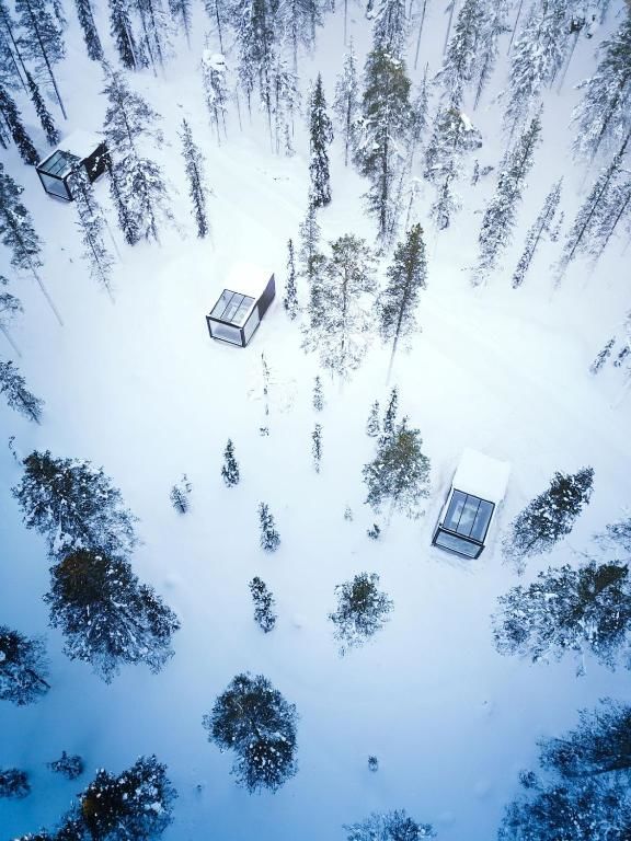 Отель Arctic Skylight Lodge Экясломполо